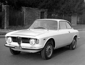 Alfa Romeo Giulia Sprint GT Veloce 1965 года 